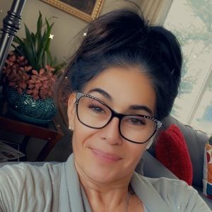 Meet your Posher, Chrissy